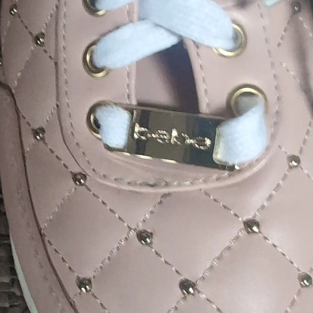 Bebe Sport Barkley Size 7 Pink Lace-Up Athletic Sneakers